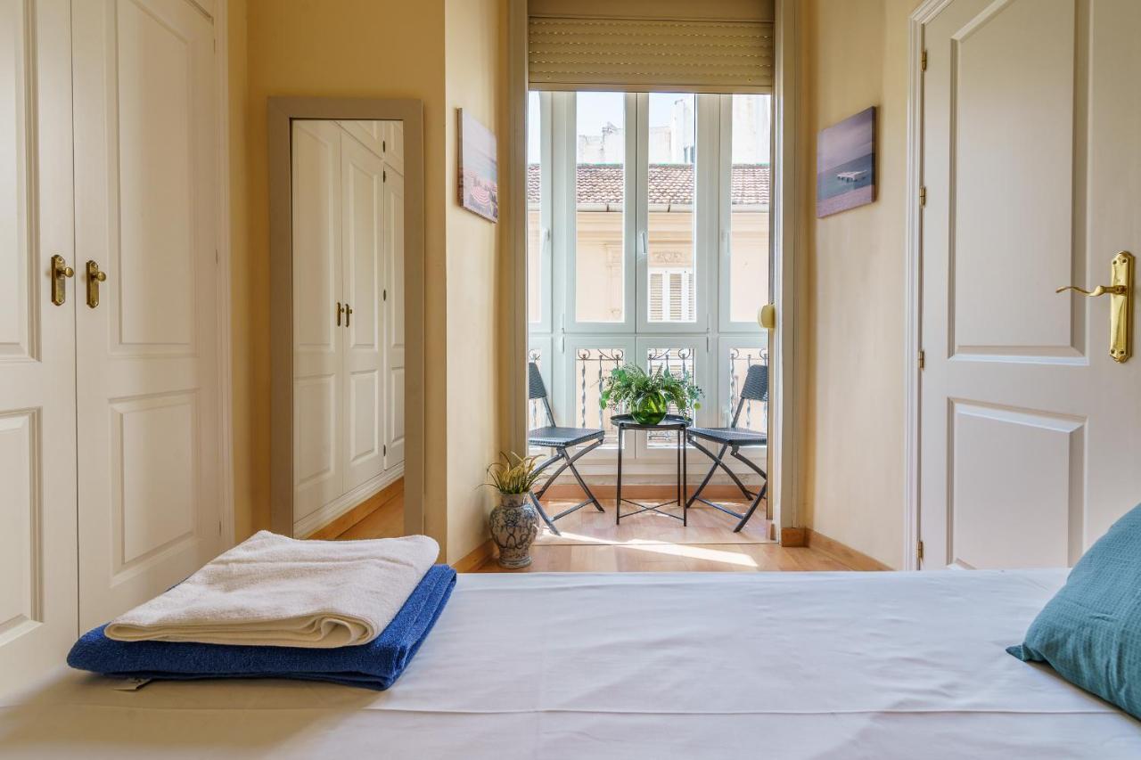 Bright Two-Bedroom Apartment In The Historic Center Màlaga Exteriér fotografie