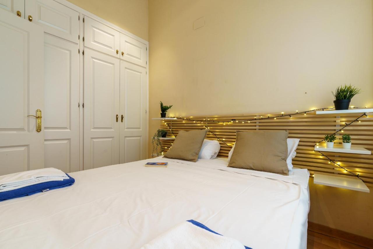 Bright Two-Bedroom Apartment In The Historic Center Màlaga Exteriér fotografie
